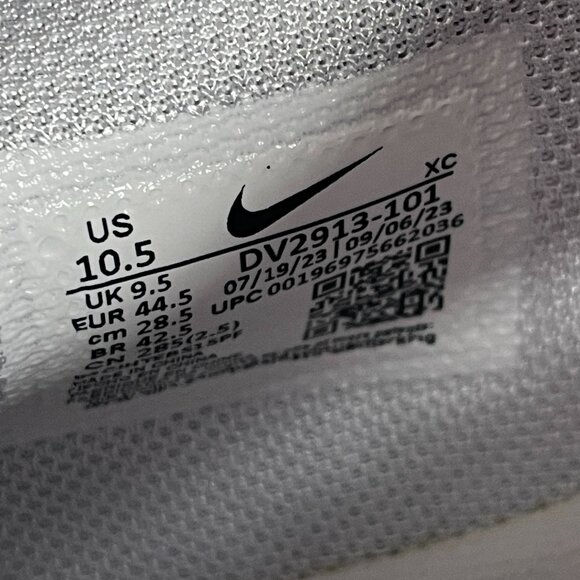 Nike G.T. Cut 3 White Mens Basketball DV2913-101 VNDS Sz 10.5 main image 5